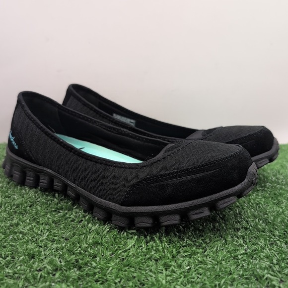Skechers Shoes - Skechers Relaxed Fit Shoes Women's 7 M Black Bikers Skim Slip In Loafer Sneakers